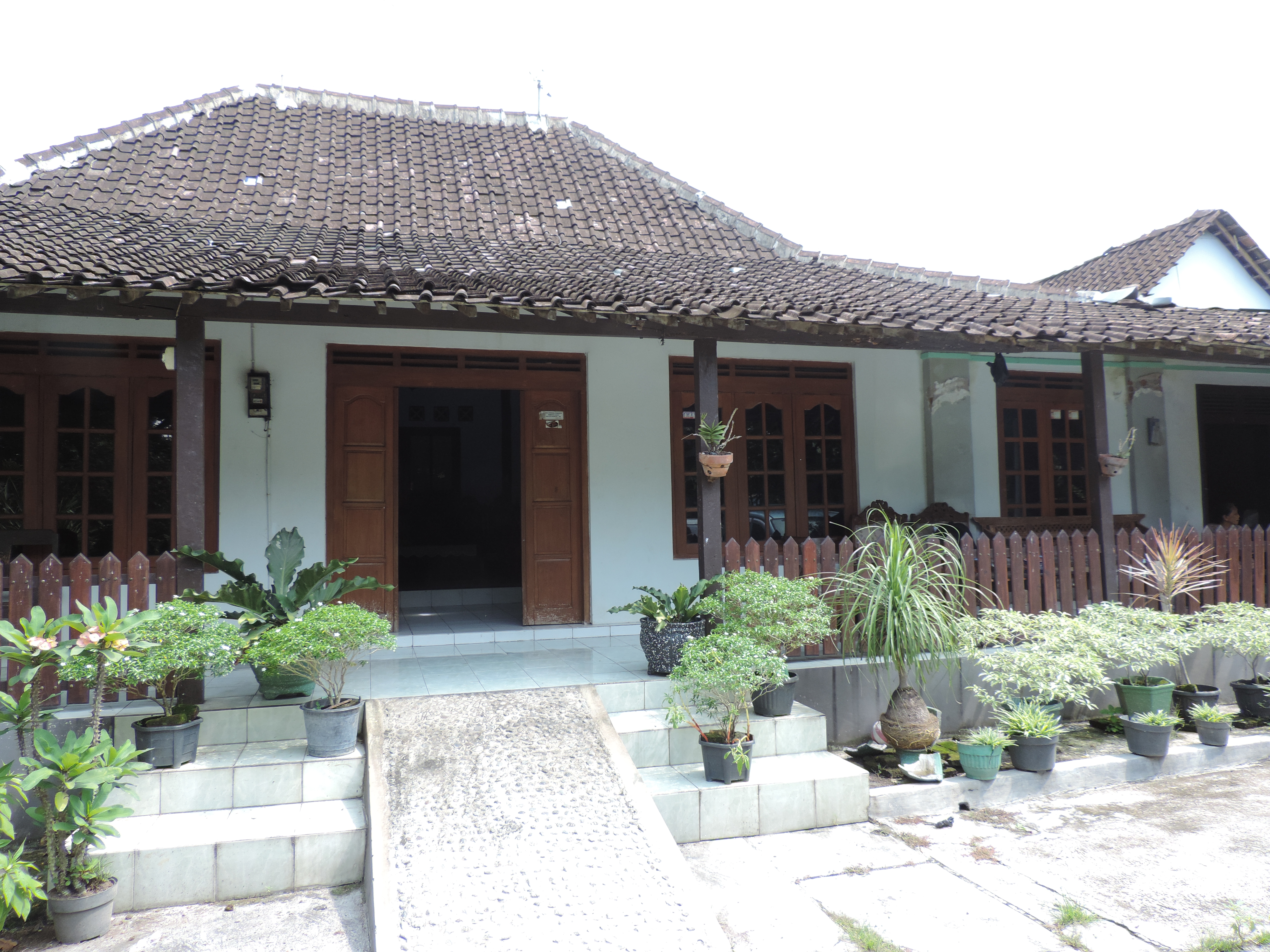 Rumah Limasan Modern  joglo traditional house from java 